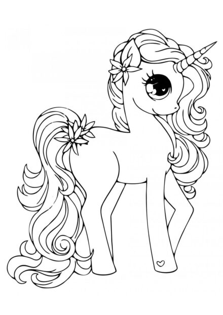 Dibujo para Colorear: Bonito Pequeño Unicornio