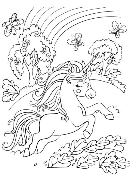 Dibujo para Colorear: Unicornio en el Bosque Encantado